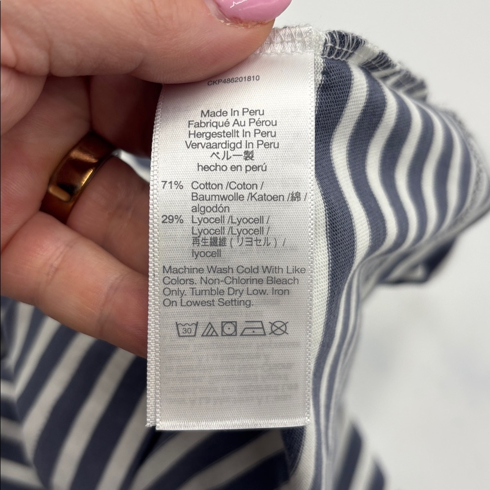 Madewell Structured Muscle Tee - Picture 6 of 6